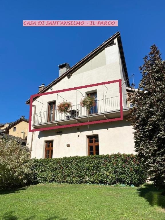 Casa Di Sant'Anselmo Aosta - Il Parco Apartment Luaran gambar