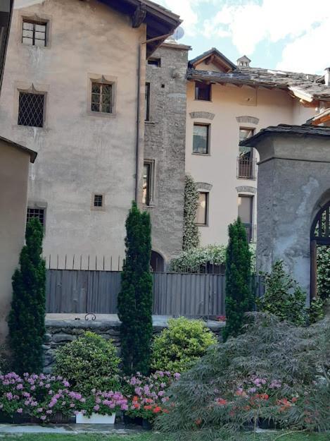 Casa Di Sant'Anselmo Aosta - Il Parco Apartment Luaran gambar