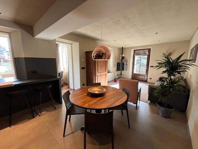 Casa Di Sant'Anselmo Aosta - Il Parco Apartment Luaran gambar