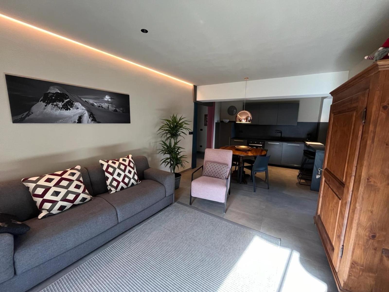 Casa Di Sant'Anselmo Aosta - Il Parco Apartment Luaran gambar